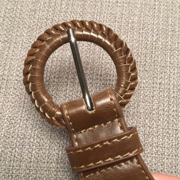 Forever 21 Woman’s Belt with Elastic Stretch M/L - Picture 9 of 10